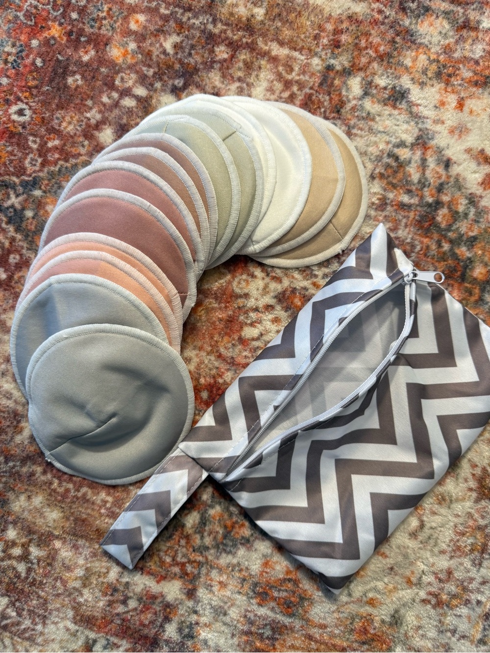 KeaBabies Reusable Nursing Pads Set w/ Wash Bag Neutral Colors Medium NWOT